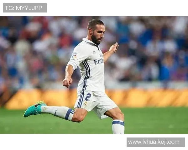 卡瓦足球明星的真实身份揭晓他在球场上的辉煌成就与传奇故事